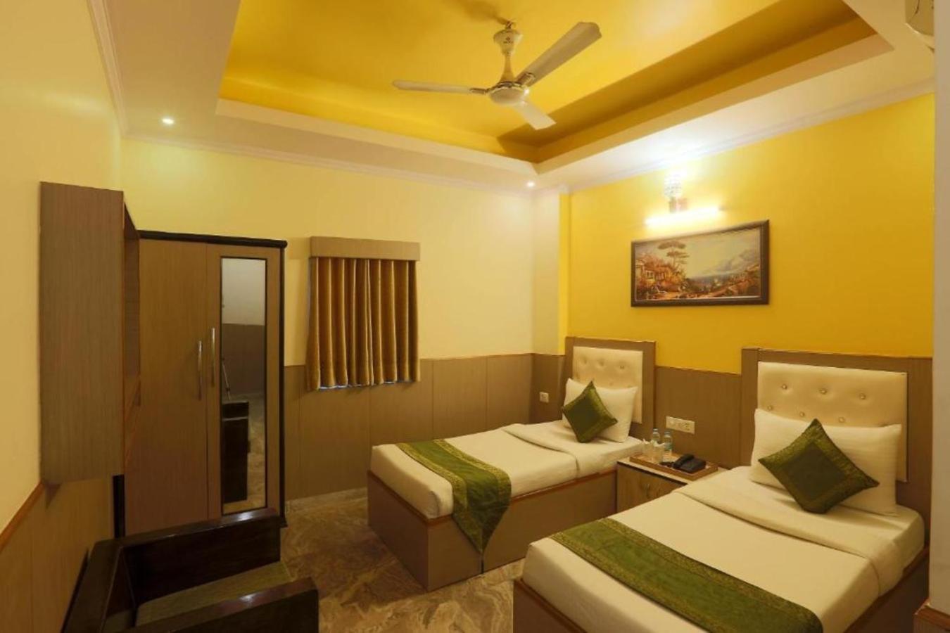 Hotel Castle Blue New Delhi Near Igi Airport Eksteriør bilde