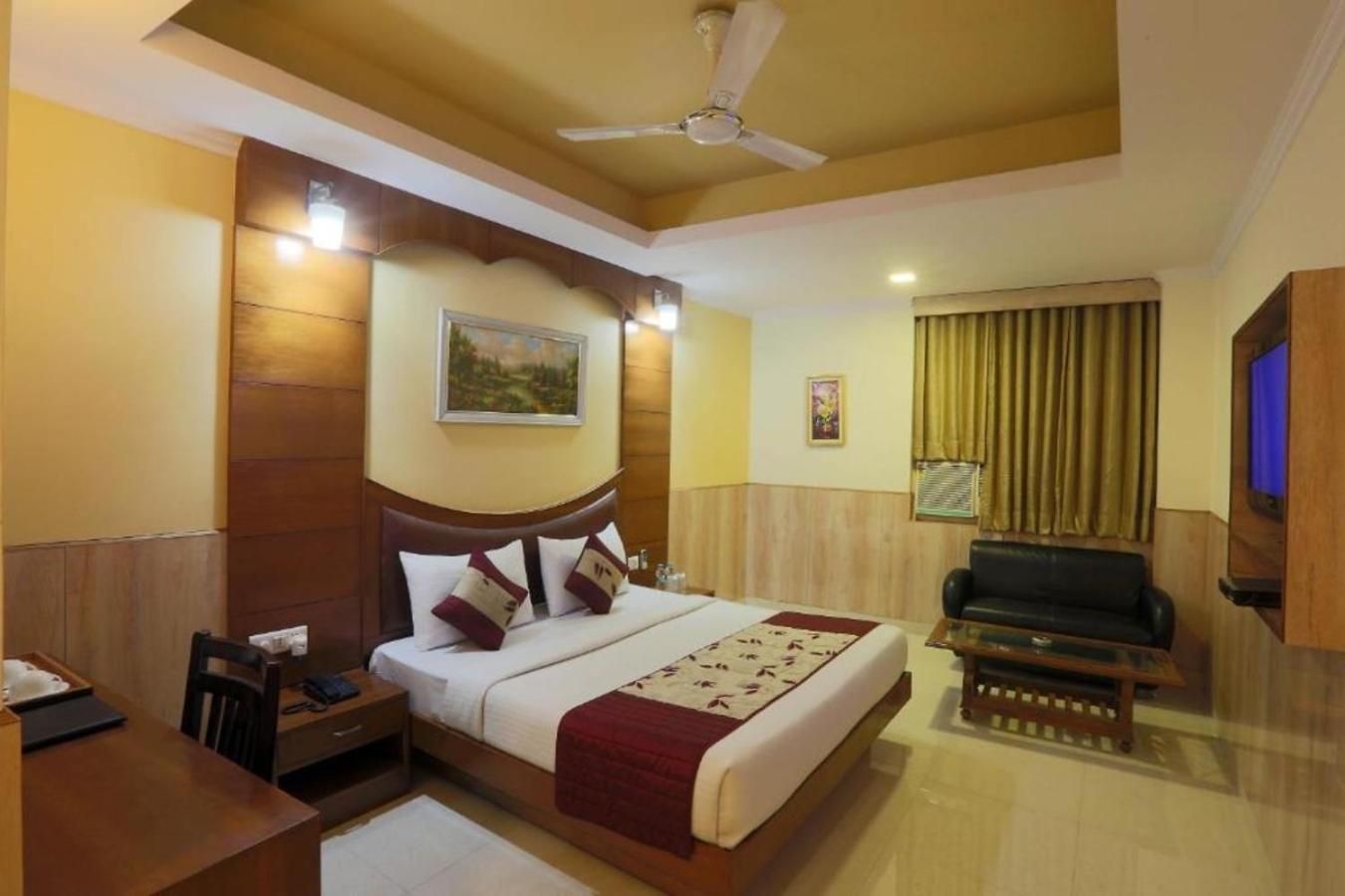 Hotel Castle Blue New Delhi Near Igi Airport Eksteriør bilde