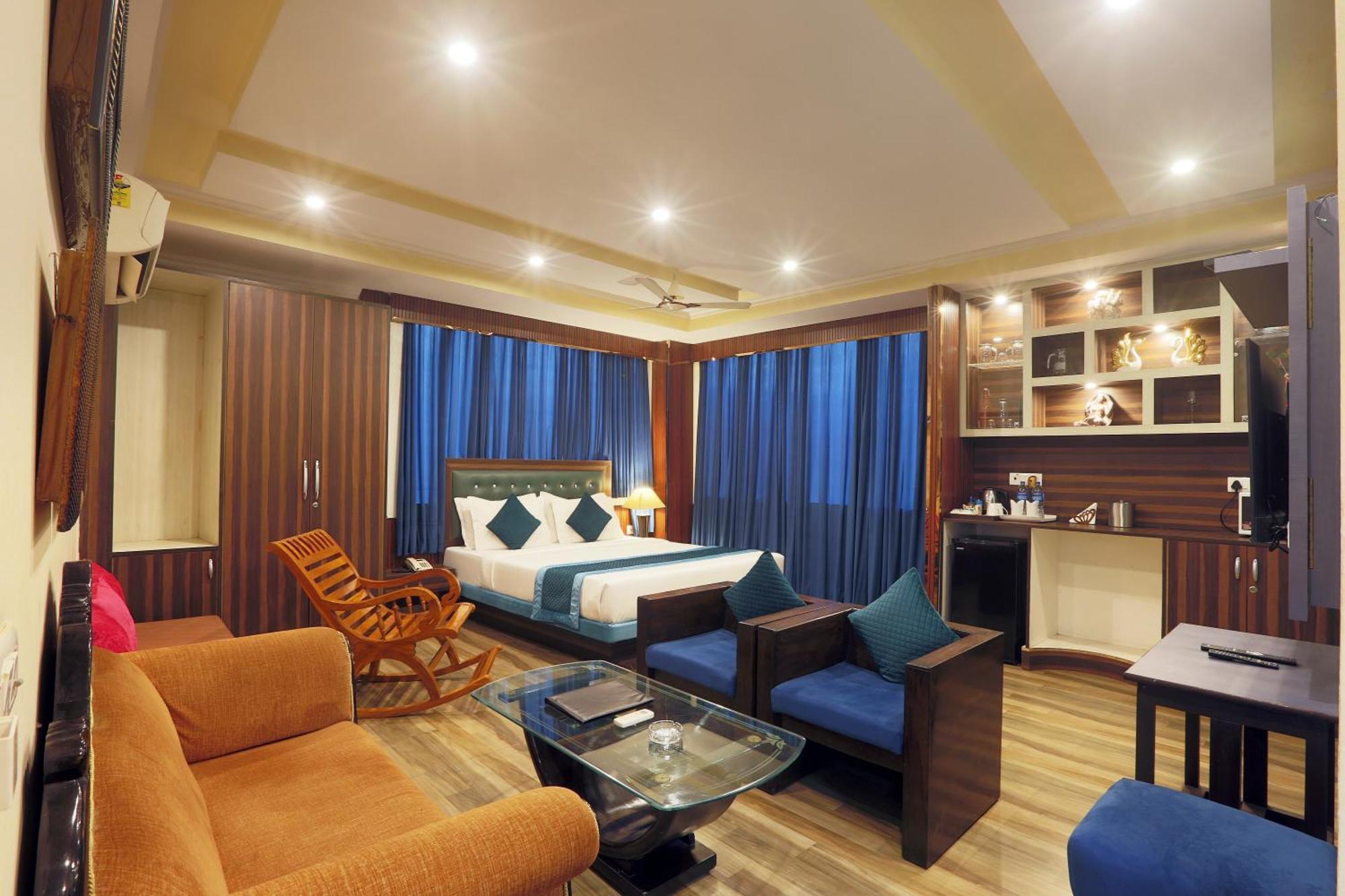 Hotel Castle Blue New Delhi Near Igi Airport Eksteriør bilde
