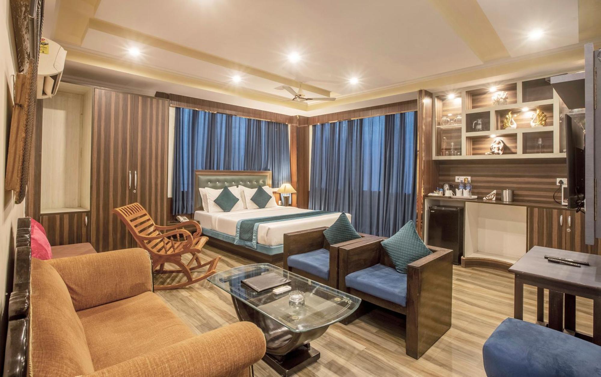 Hotel Castle Blue New Delhi Near Igi Airport Eksteriør bilde