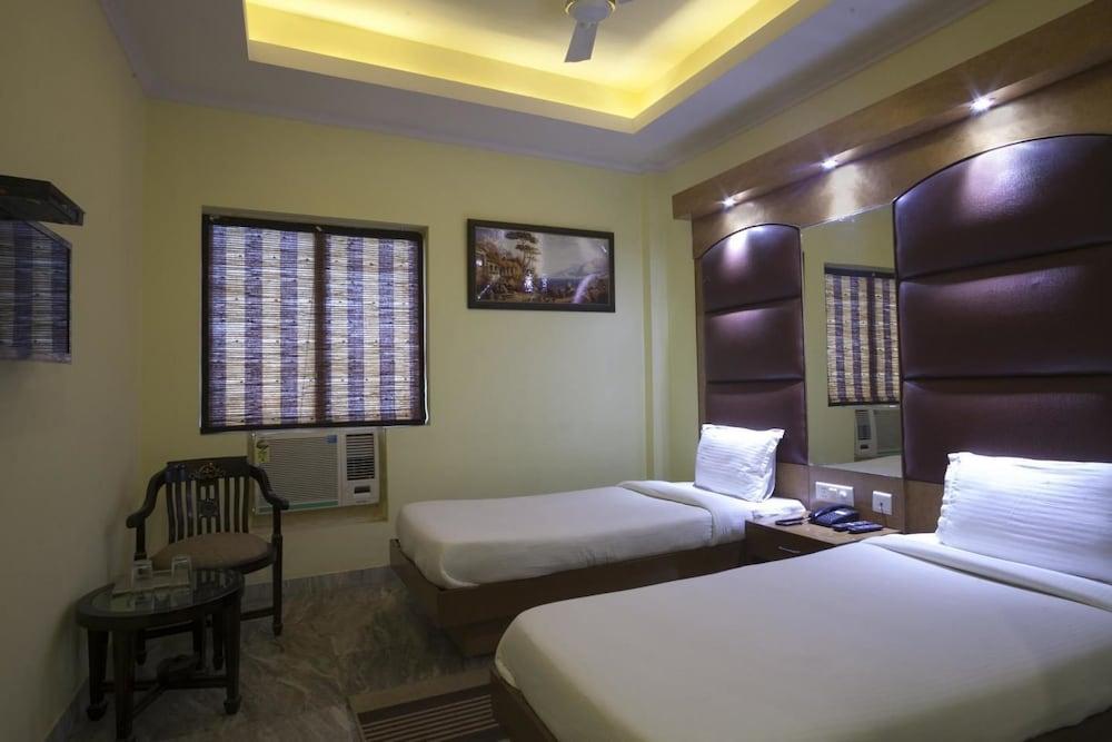 Hotel Castle Blue New Delhi Near Igi Airport Eksteriør bilde