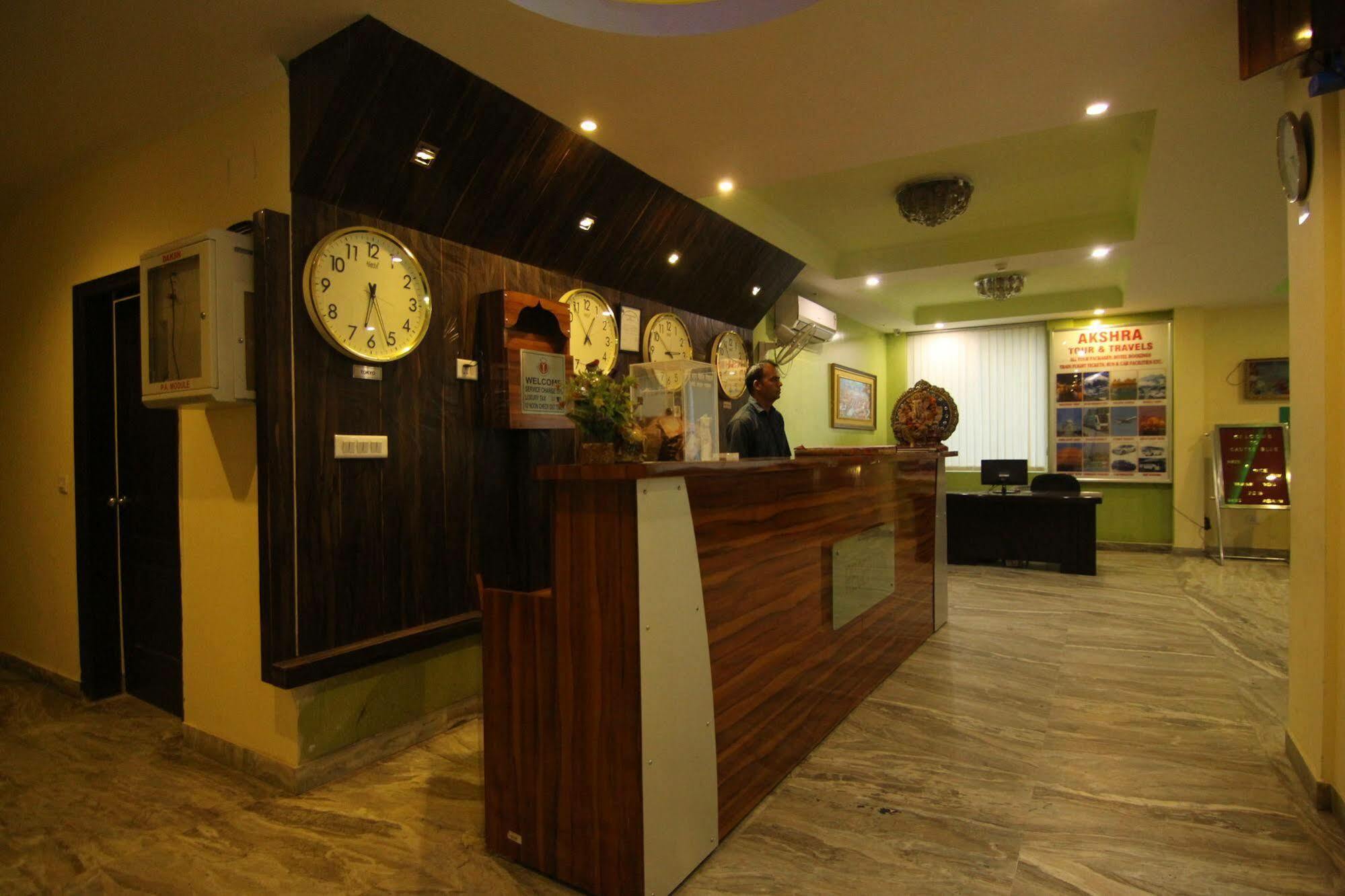 Hotel Castle Blue New Delhi Near Igi Airport Eksteriør bilde